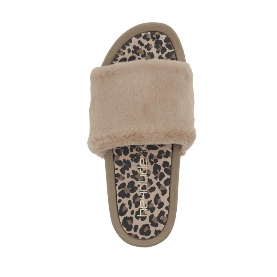 Hey Alter Peggy Tan Gepard zeigt mehrere Winkel an