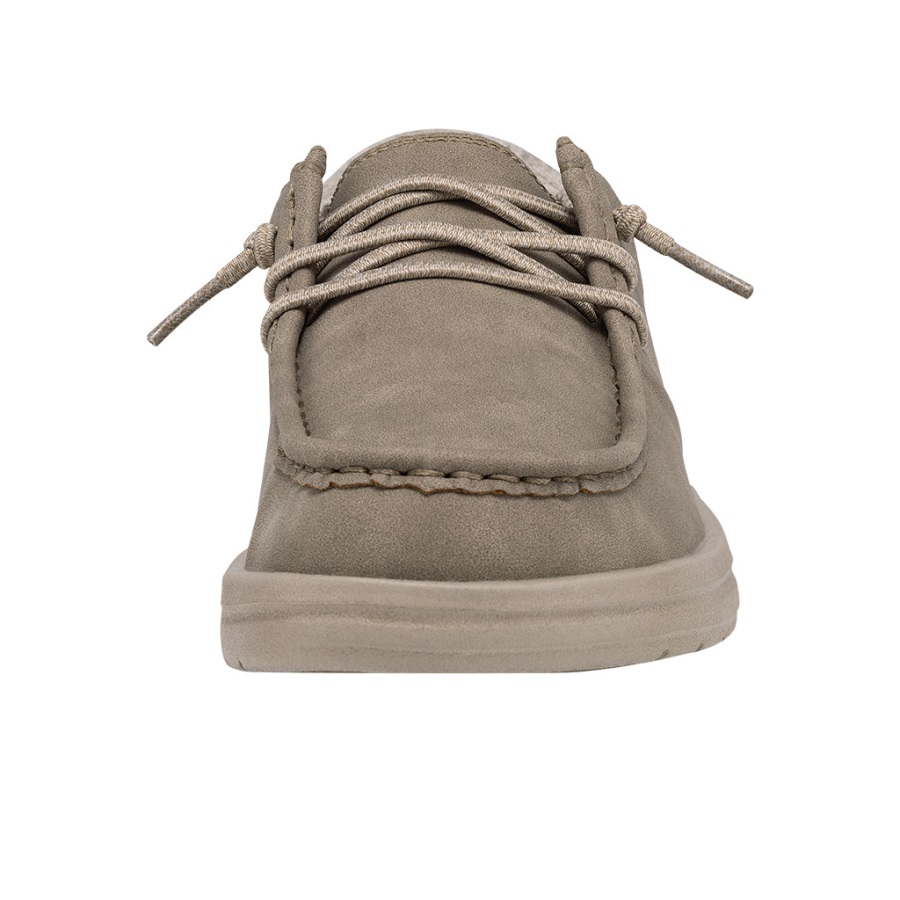 Hey Dude Polly Light Taupe im Einsatz
