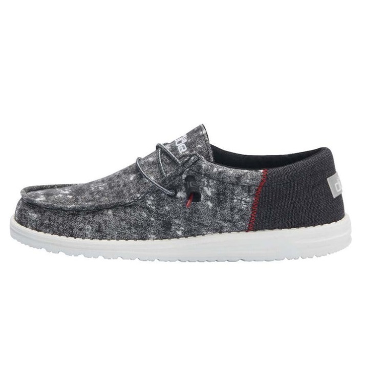 Wally Funk Burnout Hey Dude Schuhe in verschiedenen Ansichten