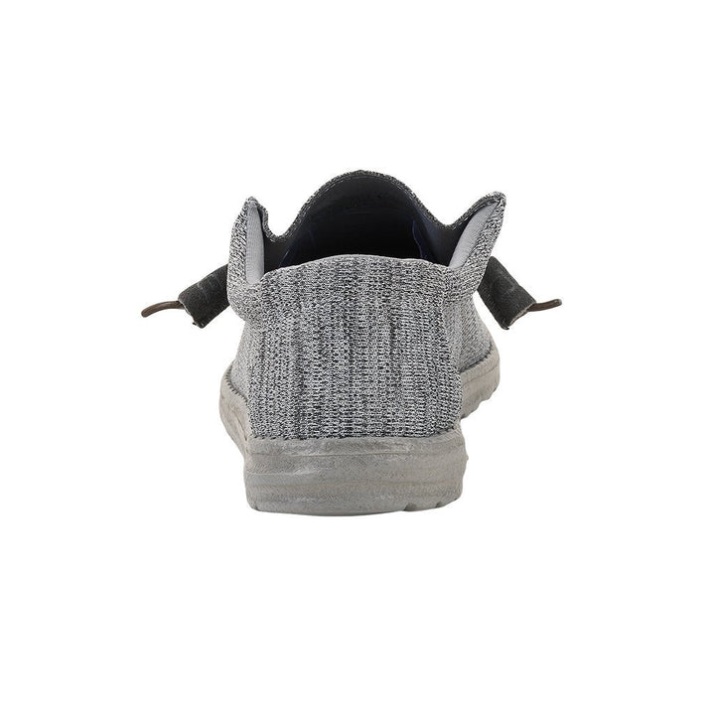 Wally Sox Grey Hey Dude Schuhe im Einsatz