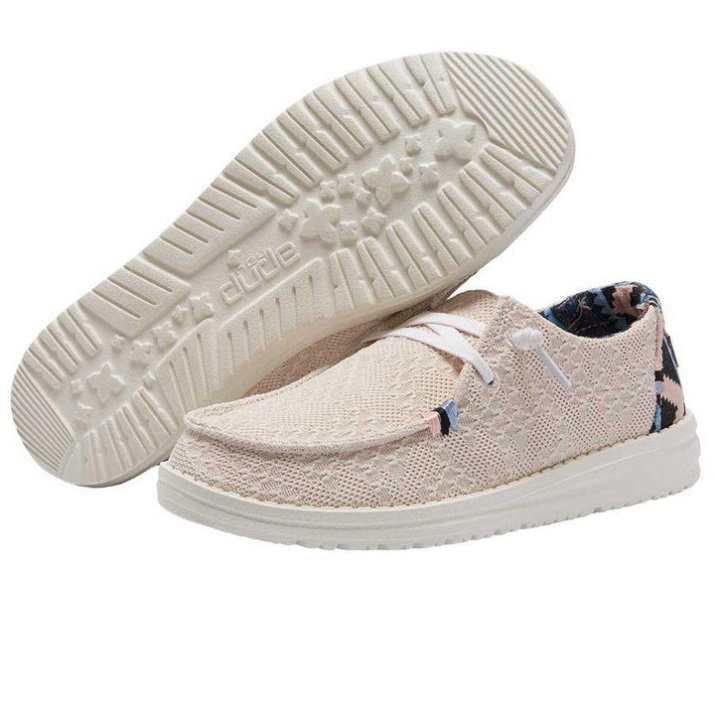 Wendy Boho L Aztec Pink Hey Dude Schuhe Seitenansicht